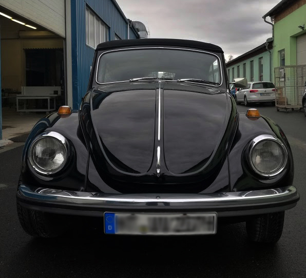 Restaurierung, Schweißarbeiten eines alten VW Käfers
